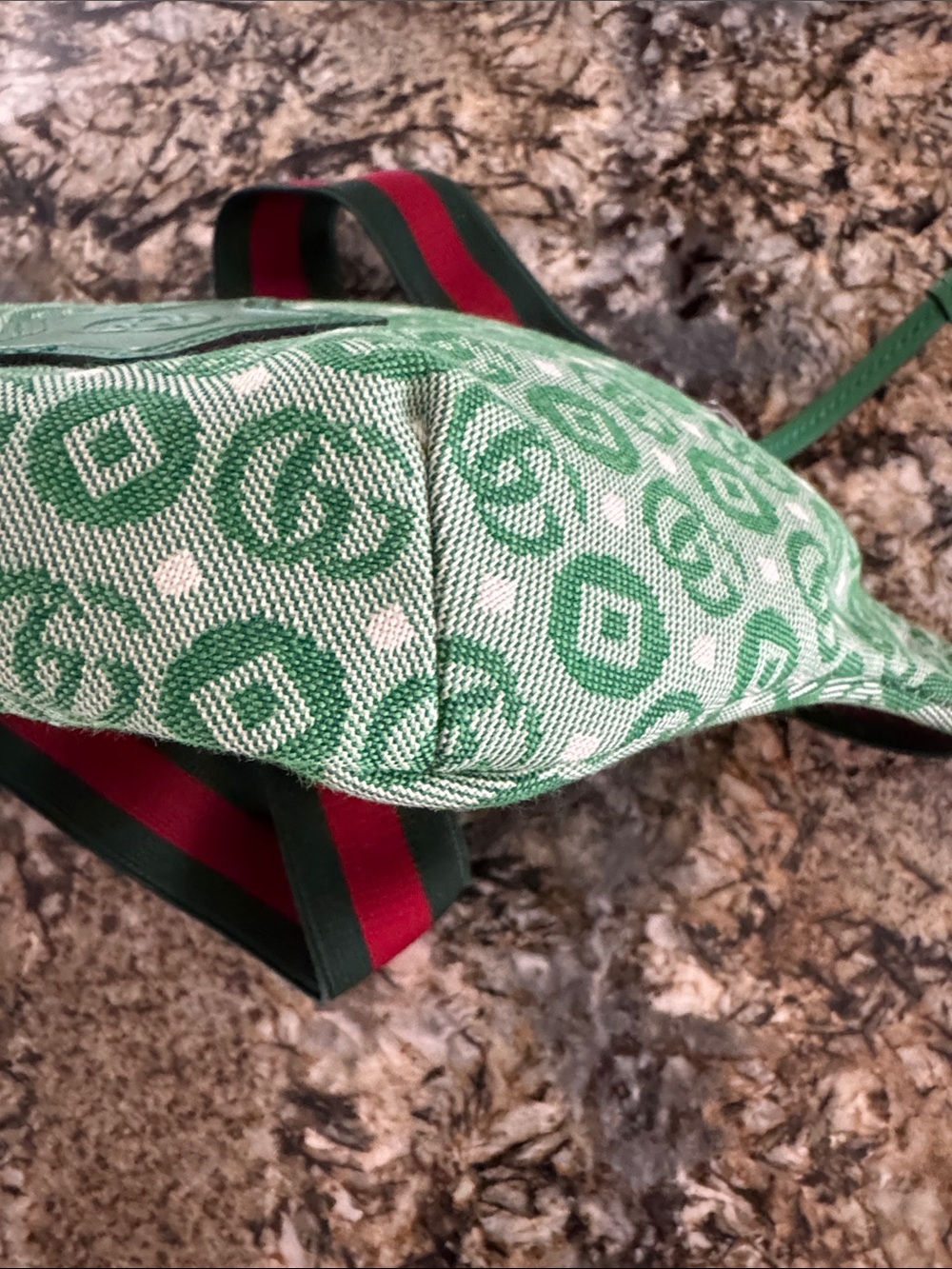 Gucci Belt Bag COA included - Picture 7 of 10